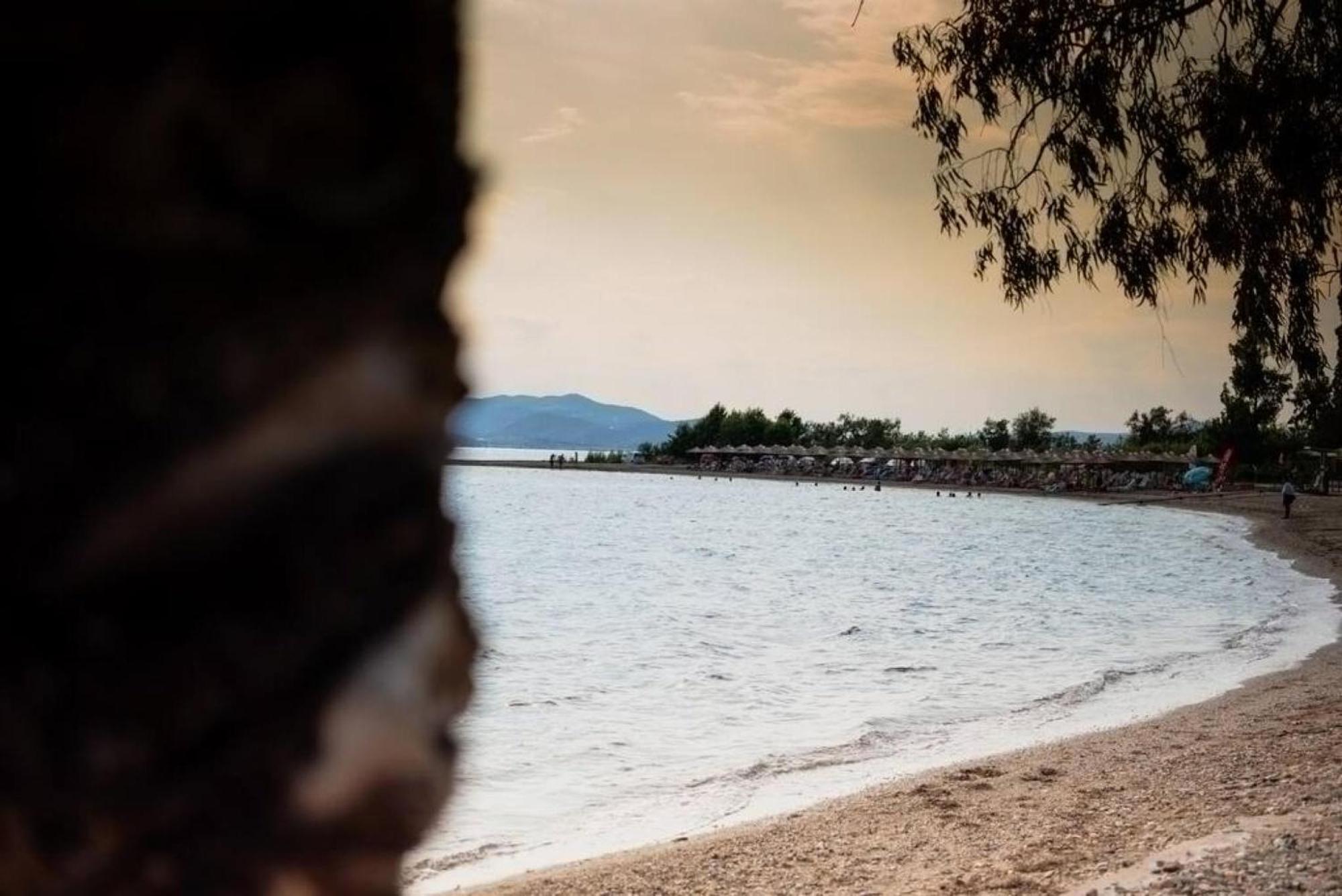 Karnagio Seafront In Agria Vila Káto Lekhónia Exterior foto