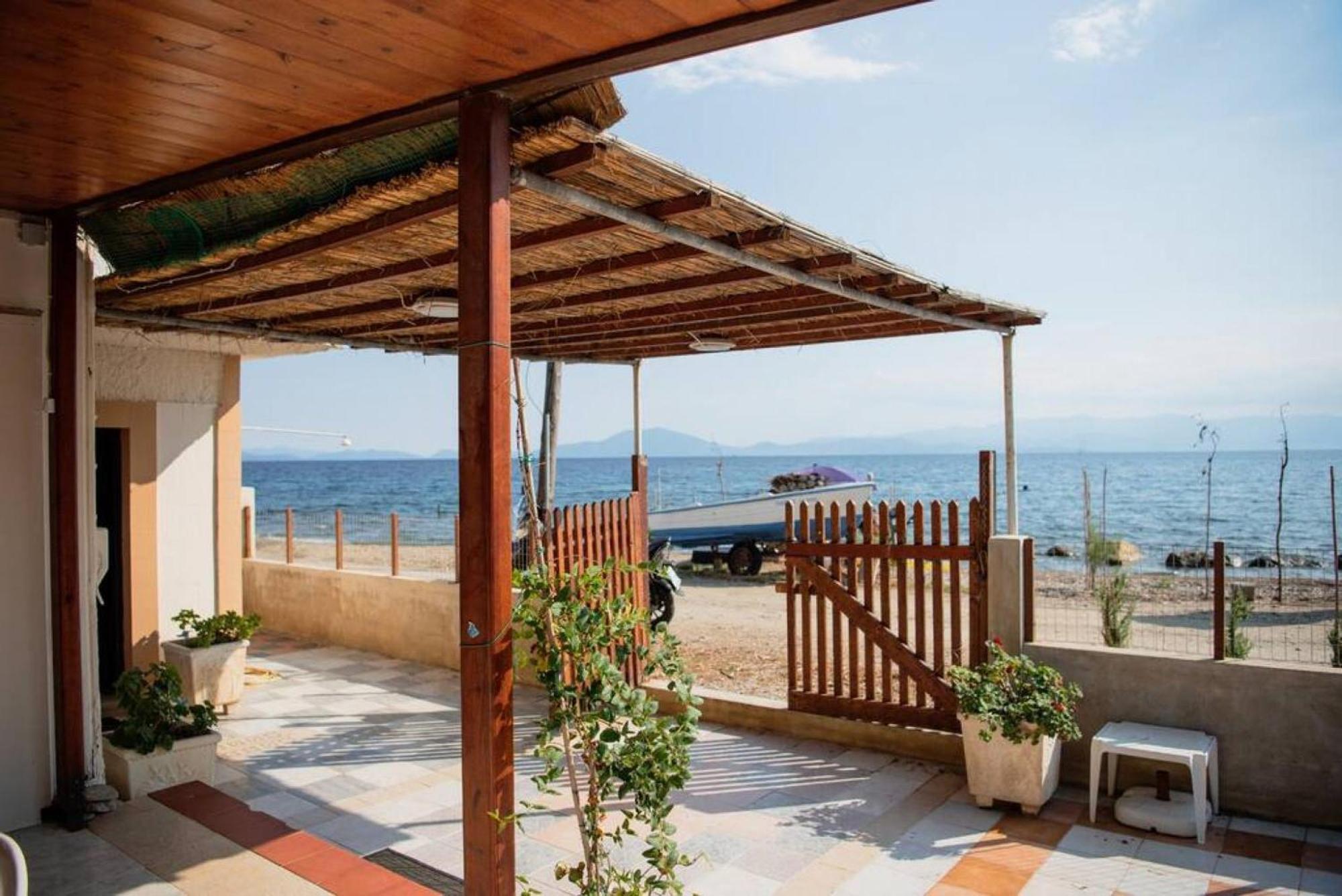 Karnagio Seafront In Agria Vila Káto Lekhónia Exterior foto